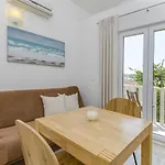 And Maestral Appartement *