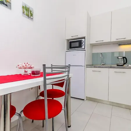 Apartments And Room Maestral * Trogir