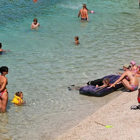 And Maestral 公寓 *