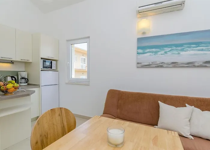 And Maestral Appartement Trogir