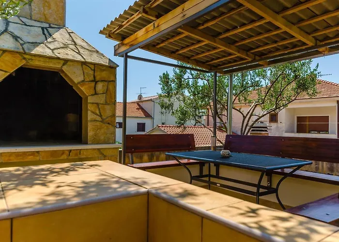 And Maestral Appartement Trogir