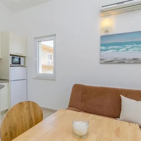 And Maestral Appartement Trogir