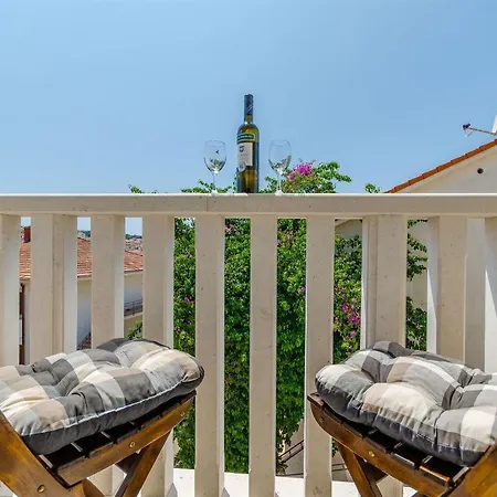 And Maestral Appartement *