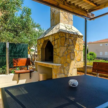 Appartement And Maestral *